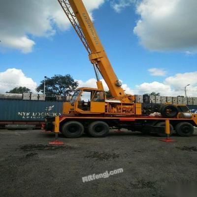 40吨随车吊 自重42吨的专业吊装能手