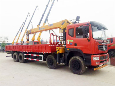 徐工G系列12吨随车吊 更长臂展，卓越性能再升级